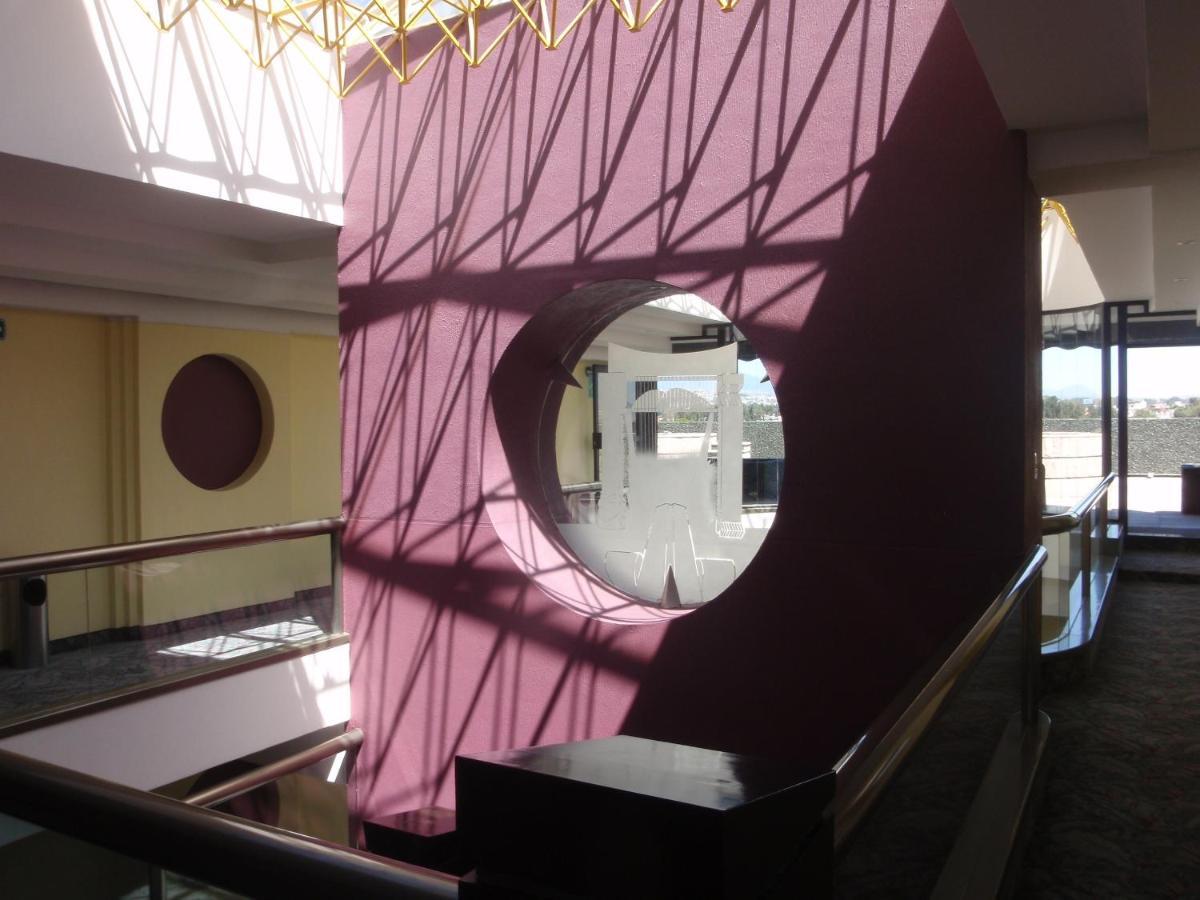 Hotel Plaza Las Fuentes Cuautlancingo ภายนอก รูปภาพ