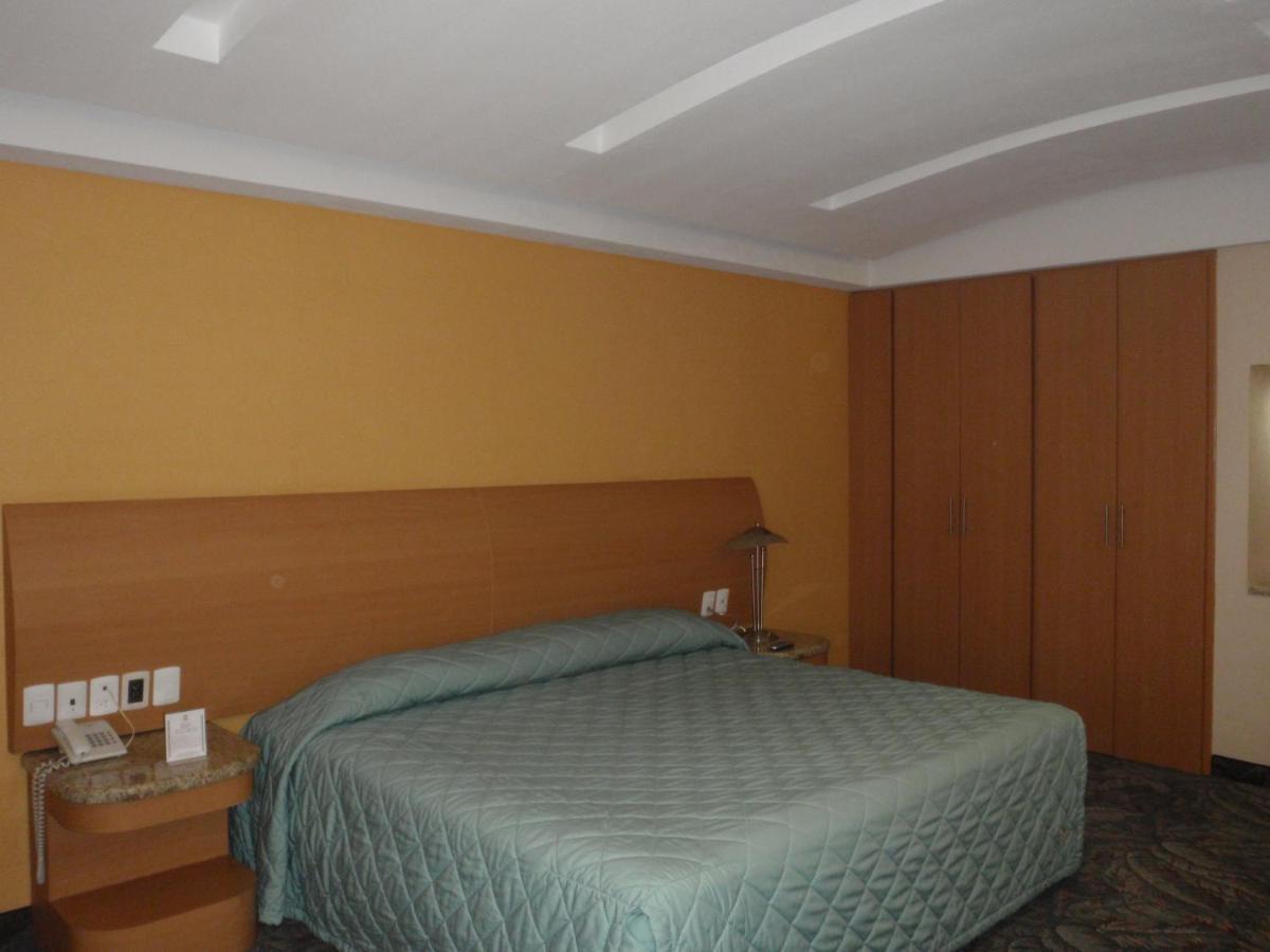 Hotel Plaza Las Fuentes Cuautlancingo ห้อง รูปภาพ